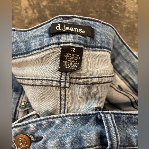 d. jeans Women's Straight Leg Denim - Picture 2 of 2